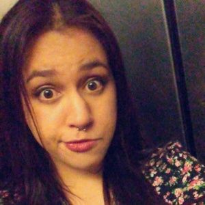 Meet your Posher, Alejandra